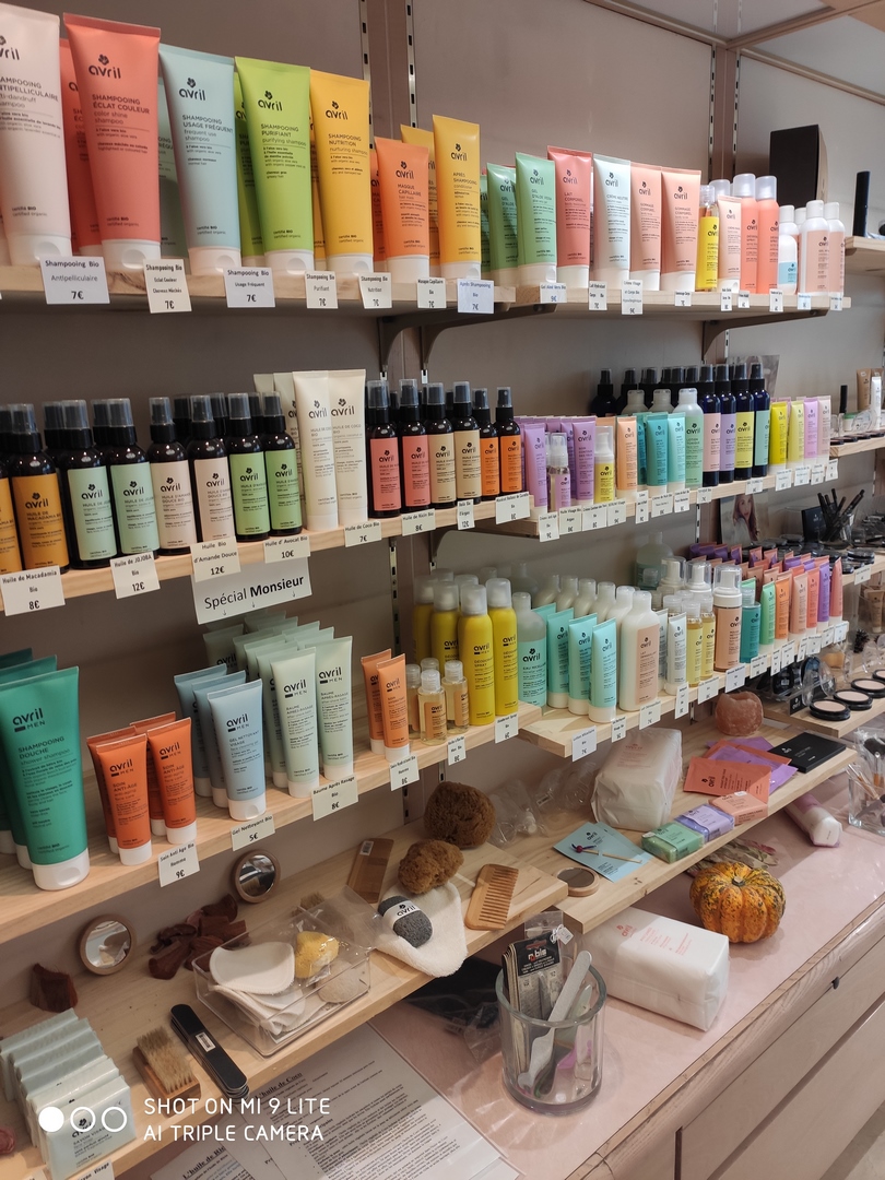 produit cosmétique chez Beaute et nature à Orange